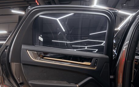 Porsche Cayenne III, 2025 год, 25 000 000 рублей, 32 фотография