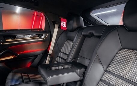 Porsche Cayenne III, 2025 год, 25 000 000 рублей, 35 фотография