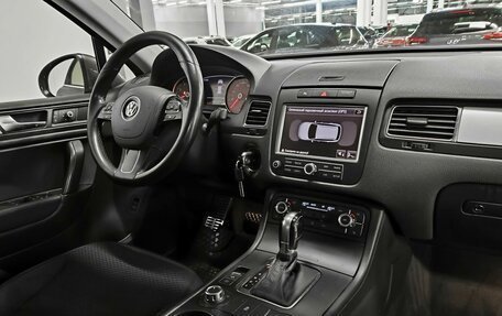 Volkswagen Touareg III, 2010 год, 1 340 000 рублей, 13 фотография