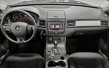 Volkswagen Touareg III, 2010 год, 1 340 000 рублей, 10 фотография
