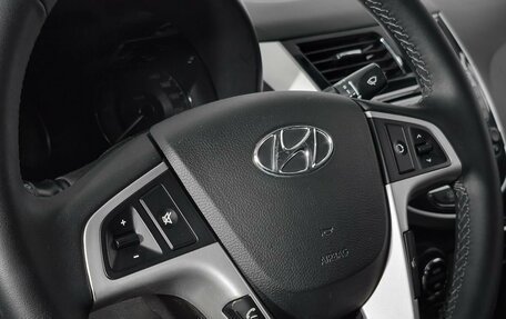 Hyundai Solaris II рестайлинг, 2011 год, 900 000 рублей, 15 фотография