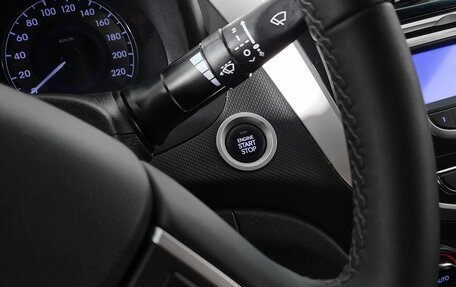 Hyundai Solaris II рестайлинг, 2011 год, 900 000 рублей, 19 фотография