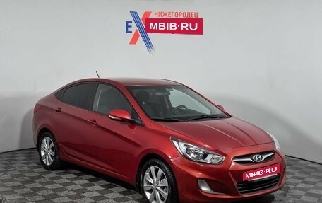 Hyundai Solaris II рестайлинг, 2011 год, 900 000 рублей, 3 фотография