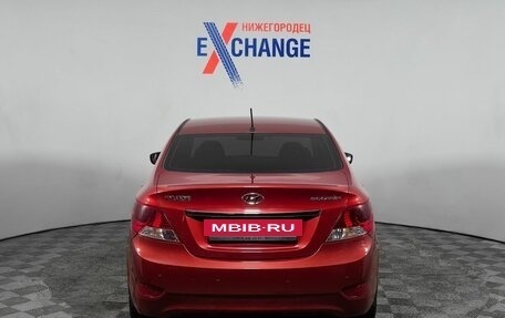 Hyundai Solaris II рестайлинг, 2011 год, 900 000 рублей, 6 фотография