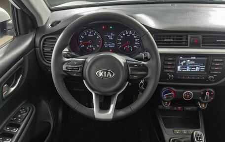 KIA Rio IV, 2018 год, 1 040 000 рублей, 15 фотография