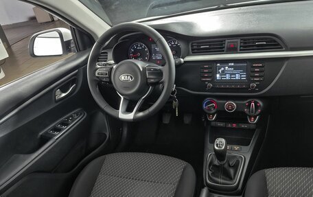 KIA Rio IV, 2018 год, 1 040 000 рублей, 14 фотография