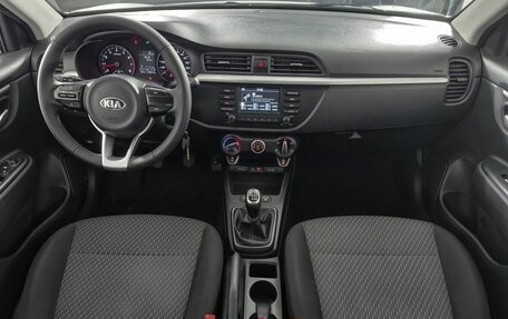 KIA Rio IV, 2018 год, 1 040 000 рублей, 13 фотография