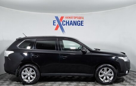 Mitsubishi Outlander III рестайлинг 3, 2013 год, 1 245 000 рублей, 4 фотография
