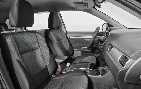 Mitsubishi Outlander III рестайлинг 3, 2013 год, 1 245 000 рублей, 9 фотография