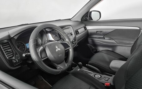 Mitsubishi Outlander III рестайлинг 3, 2013 год, 1 245 000 рублей, 14 фотография
