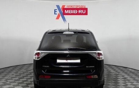 Mitsubishi Outlander III рестайлинг 3, 2013 год, 1 245 000 рублей, 6 фотография