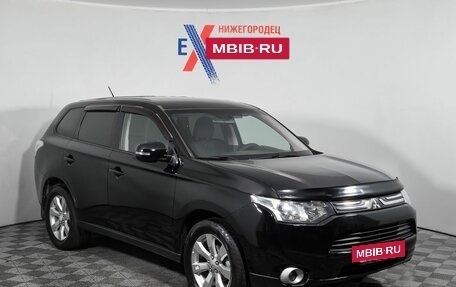 Mitsubishi Outlander III рестайлинг 3, 2013 год, 1 245 000 рублей, 3 фотография