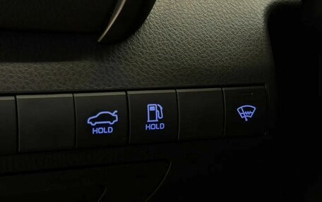 Toyota Camry, 2022 год, 2 480 000 рублей, 10 фотография