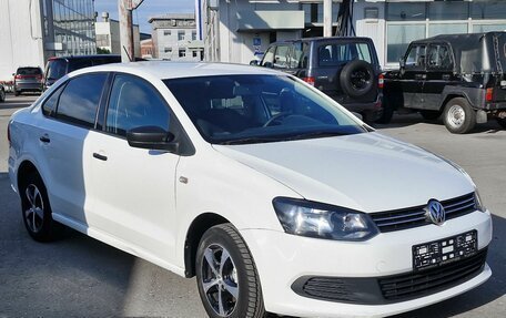 Volkswagen Polo VI (EU Market), 2014 год, 819 000 рублей, 2 фотография
