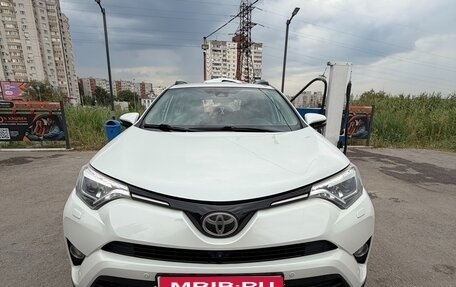 Toyota RAV4, 2018 год, 2 700 000 рублей, 1 фотография