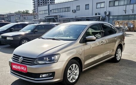 Volkswagen Polo VI (EU Market), 2015 год, 938 000 рублей, 1 фотография