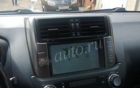 Toyota Land Cruiser Prado 150 рестайлинг 2, 2010 год, 2 000 000 рублей, 5 фотография