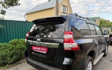 Toyota Land Cruiser 200, 2017 год, 3 500 000 рублей, 6 фотография
