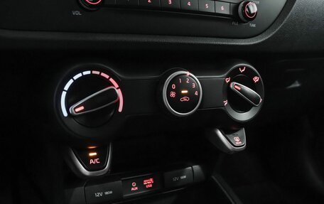 KIA Rio IV, 2017 год, 1 319 000 рублей, 16 фотография