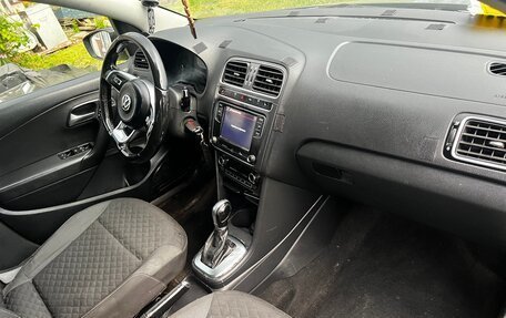 Volkswagen Polo VI (EU Market), 2018 год, 650 000 рублей, 11 фотография