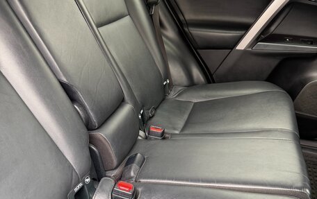 Toyota RAV4, 2018 год, 2 700 000 рублей, 6 фотография