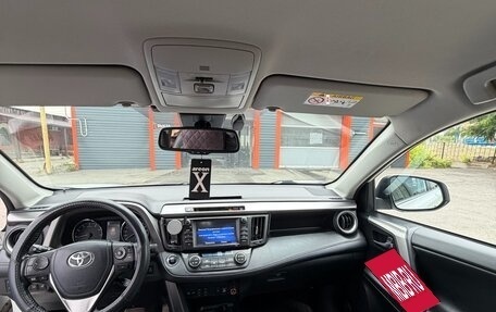 Toyota RAV4, 2018 год, 2 700 000 рублей, 4 фотография