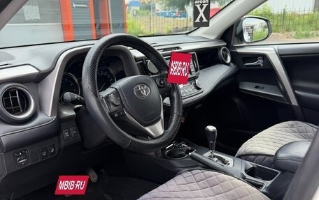 Toyota RAV4, 2018 год, 2 700 000 рублей, 3 фотография