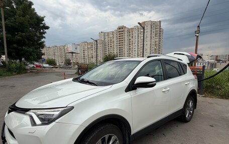 Toyota RAV4, 2018 год, 2 700 000 рублей, 11 фотография