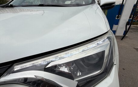 Toyota RAV4, 2018 год, 2 700 000 рублей, 12 фотография