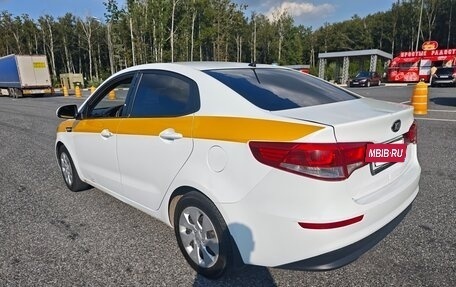 KIA Rio III рестайлинг, 2016 год, 500 000 рублей, 3 фотография