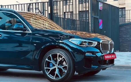 BMW X5, 2021 год, 7 600 000 рублей, 2 фотография