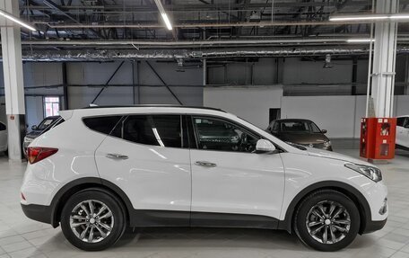 Hyundai Santa Fe III рестайлинг, 2017 год, 2 280 000 рублей, 4 фотография