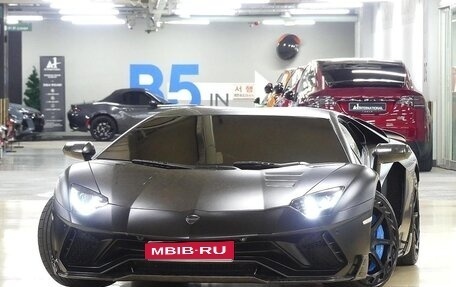 Lamborghini Aventador I рестайлинг, 2021 год, 44 000 000 рублей, 1 фотография