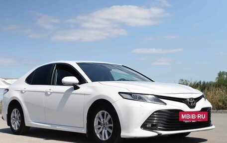 Toyota Camry, 2019 год, 2 812 950 рублей, 3 фотография