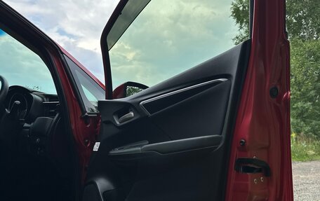 Honda Fit III, 2019 год, 1 090 000 рублей, 20 фотография