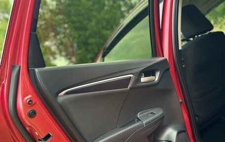 Honda Fit III, 2019 год, 1 090 000 рублей, 29 фотография