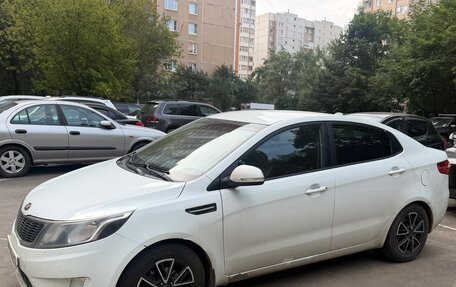 KIA Rio III рестайлинг, 2013 год, 750 000 рублей, 4 фотография
