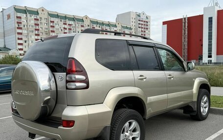 Toyota Land Cruiser Prado 120 рестайлинг, 2004 год, 2 050 000 рублей, 3 фотография