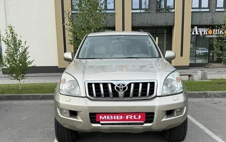 Toyota Land Cruiser Prado 120 рестайлинг, 2004 год, 2 050 000 рублей, 5 фотография