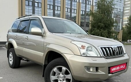 Toyota Land Cruiser Prado 120 рестайлинг, 2004 год, 2 050 000 рублей, 2 фотография