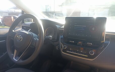 Toyota Corolla, 2022 год, 2 000 000 рублей, 14 фотография
