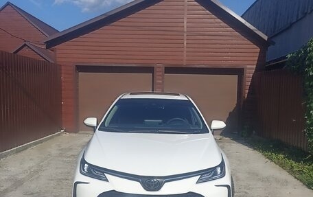 Toyota Corolla, 2022 год, 2 000 000 рублей, 17 фотография