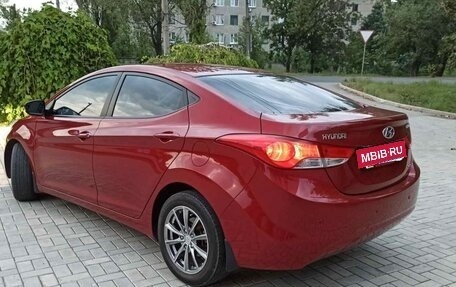Hyundai Elantra V, 2012 год, 1 350 000 рублей, 2 фотография