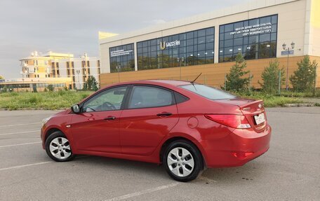 Hyundai Solaris II рестайлинг, 2015 год, 890 000 рублей, 3 фотография