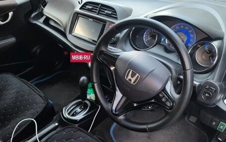 Honda Fit III, 2011 год, 800 000 рублей, 11 фотография