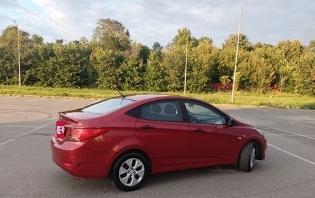 Hyundai Solaris II рестайлинг, 2015 год, 890 000 рублей, 5 фотография