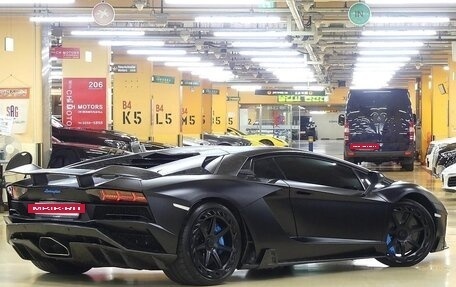 Lamborghini Aventador I рестайлинг, 2021 год, 44 000 000 рублей, 3 фотография