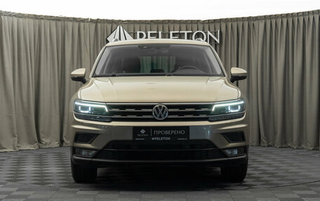 Volkswagen Tiguan II, 2018 год, 2 440 000 рублей, 3 фотография
