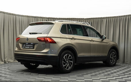 Volkswagen Tiguan II, 2018 год, 2 440 000 рублей, 5 фотография