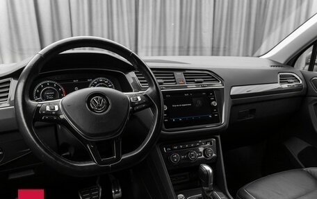 Volkswagen Tiguan II, 2018 год, 2 440 000 рублей, 7 фотография